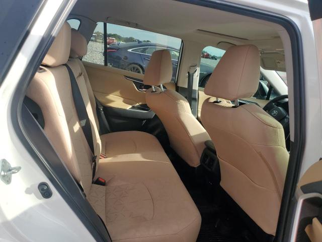 2T3W1RFVXMC116629 - 2021 TOYOTA RAV4 XLE WHITE photo 10