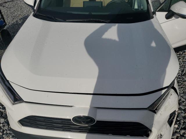 2T3W1RFVXMC116629 - 2021 TOYOTA RAV4 XLE WHITE photo 11