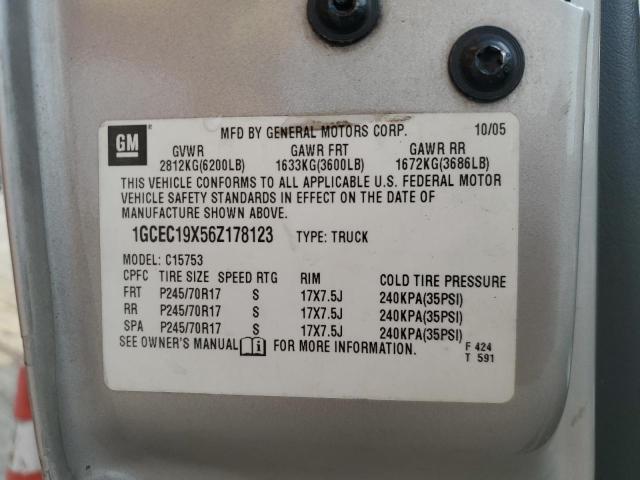 1GCEC19X56Z178123 - 2006 CHEVROLET SILVERADO C1500 SILVER photo 13