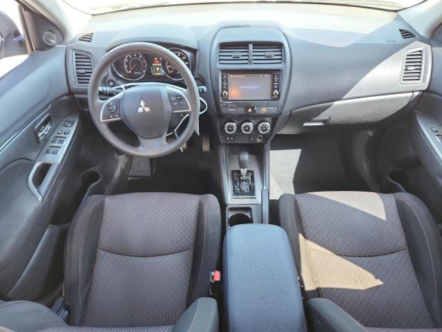 JA4AP3AU9JZ004543 - 2018 MITSUBISHI OUTLANDER ES فضي صورة 8