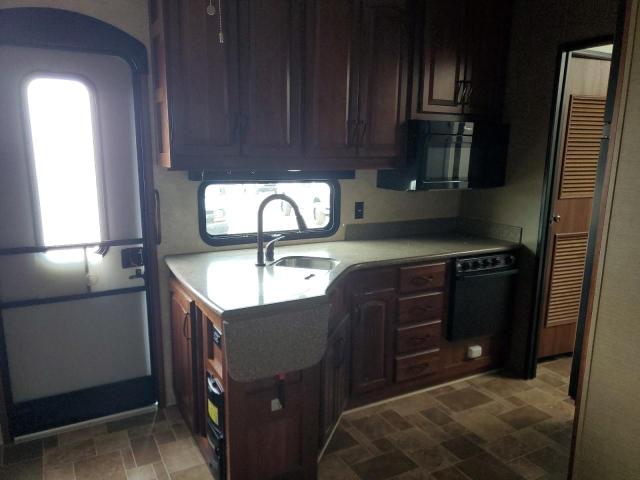 4YDF37528E4700897 - 2014 KEYSTONE MONTANA TWO TONE photo 7