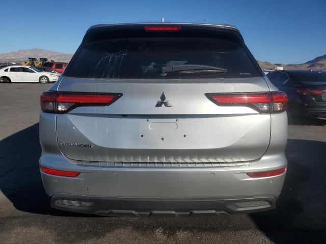 JA4J4TA89PZ029219 - 2023 MITSUBISHI OUTLANDER ES 银色 照片 6