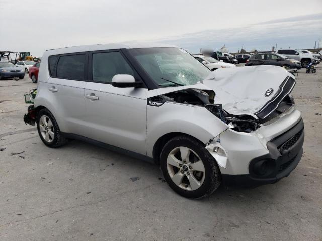 KNDJN2A20K7011205 - 2019 KIA SOUL SILVER photo 4