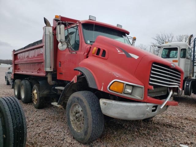 2FZXKWEB1YAB13693 - 2000 STERLING TRUCK LT 9513 RED photo 1