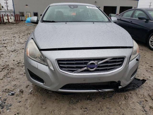 YV1612FH1D2231977 - 2013 VOLVO S60 T5 SILVER photo 5