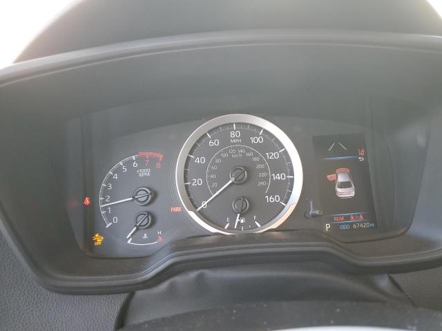 5YFEPRAE1LP064462 - 2020 TOYOTA COROLLA LE Srebrny zdjęcie 9