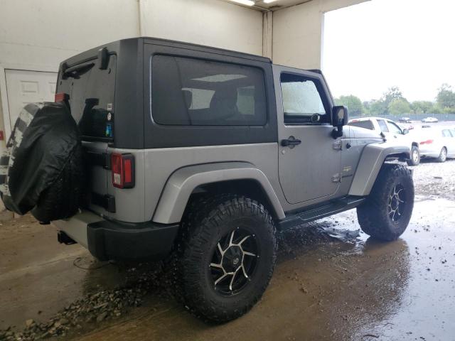 1C4AJWBG7FL737038 - 2015 JEEP WRANGLER SAHARA ვერცხლისფერი ფოტო 3