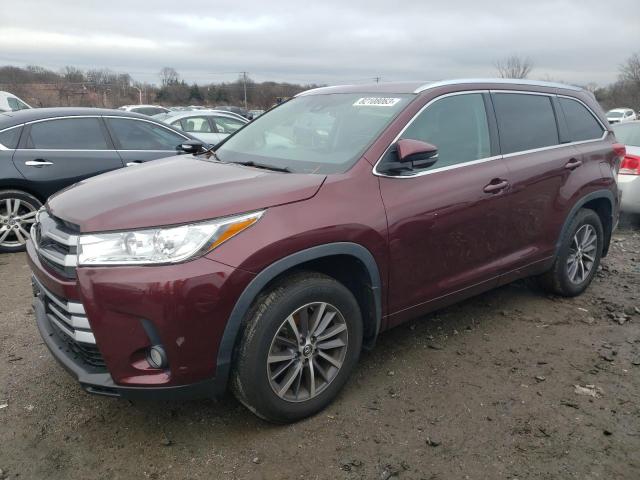 2017 TOYOTA HIGHLANDER SE, 