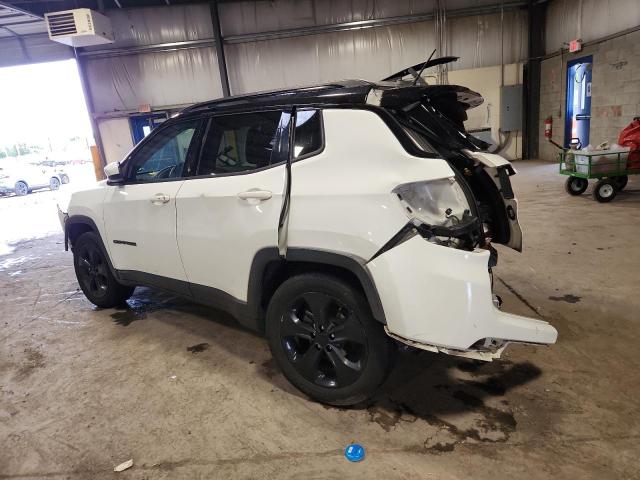 3C4NJDBB7JT395873 - 2018 JEEP COMPASS LATITUDE Beyaz fotoğraf 2