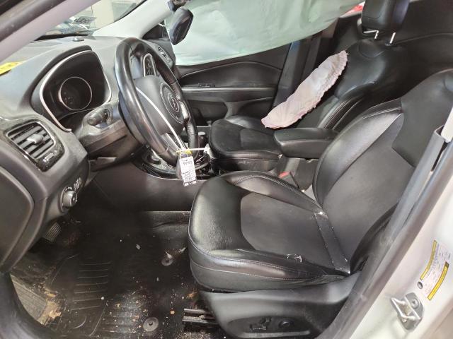 3C4NJDBB7JT395873 - 2018 JEEP COMPASS LATITUDE Beyaz fotoğraf 7