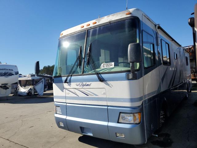 1RF120619Y2010534 - 2000 ROADMASTER RAIL DYANASTER WHITE photo 2