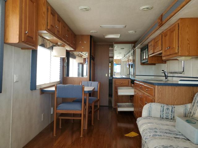 1RF120619Y2010534 - 2000 ROADMASTER RAIL DYANASTER WHITE photo 6