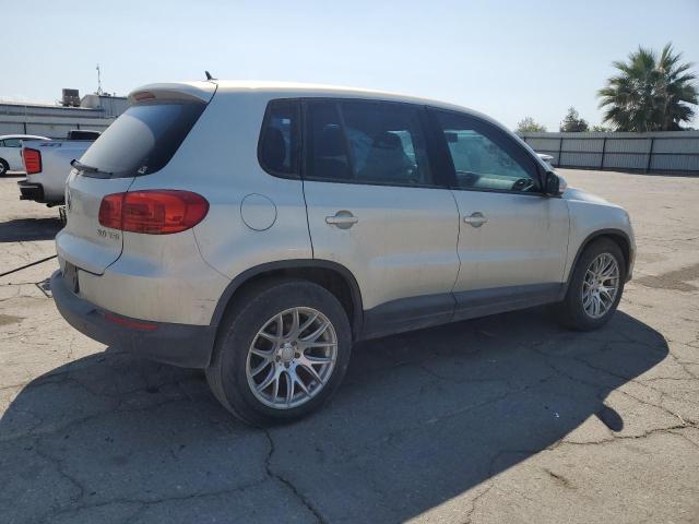 WVGAV3AX0DW620400 - 2013 VOLKSWAGEN TIGUAN S 银色 照片 3