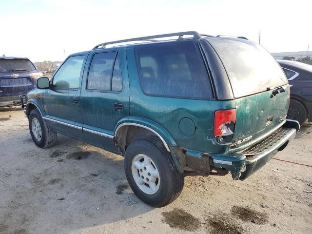 1GNDT13W1V2200838 - 1997 CHEVROLET BLAZER GREEN photo 2