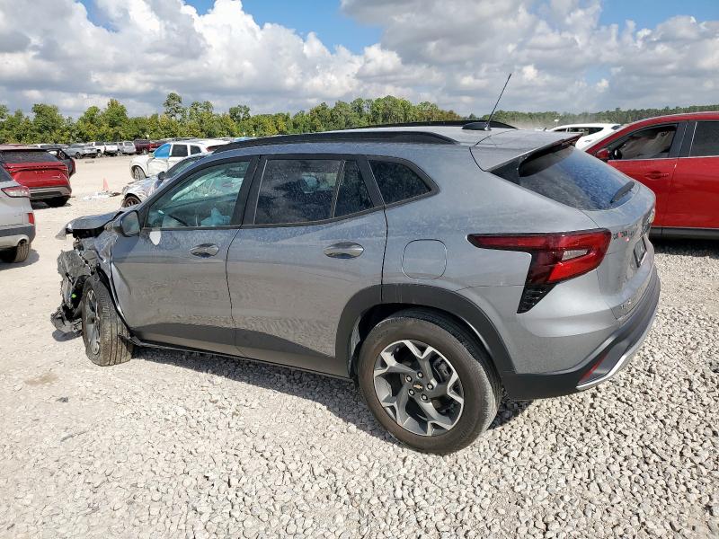 KL77LHE26RC044141 - 2024 CHEVROLET TRAX 1LT SILVER photo 2