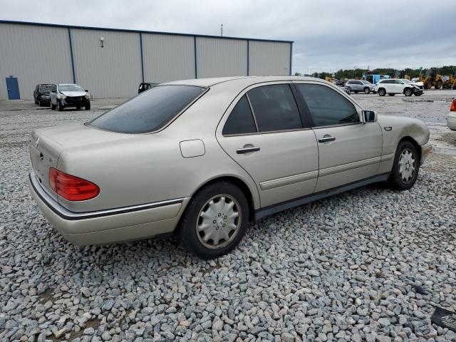 WDBJF65H2XA789971 - 1999 MERCEDES-BENZ E 320 GOLD photo 3