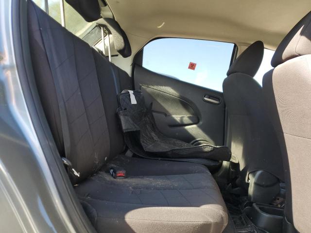 JM1DE1KY8C0147098 - 2012 MAZDA MAZDA2 SILVER photo 11