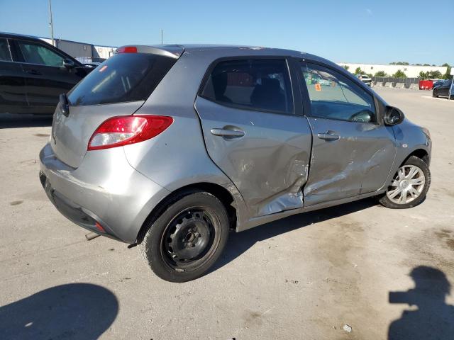JM1DE1KY8C0147098 - 2012 MAZDA MAZDA2 SILVER photo 3