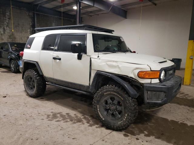 JTEBU11F78K028329 - 2008 TOYOTA FJ CRUISER WHITE photo 4