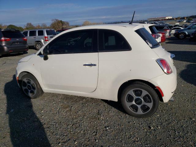 3C3CFFARXET208705 - 2014 FIAT 500 POP WHITE photo 2