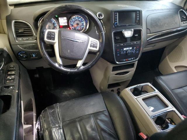 2C4RC1BG6FR619554 - 2015 CHRYSLER TOWN & COU TOURING WHITE photo 8