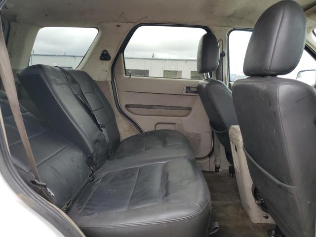 1FMCU0C79BKB54705 - 2011 FORD ESCAPE XLS WHITE photo 11