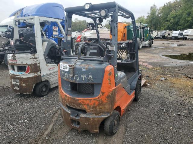 63285 - 2014 TOYOTA FORKLIFT TWO TONE photo 4