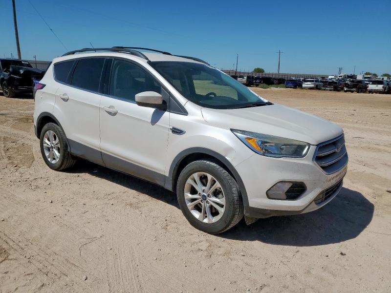 1FMCU9GD7JUA85262 - 2018 FORD ESCAPE SE Blanc photo 4