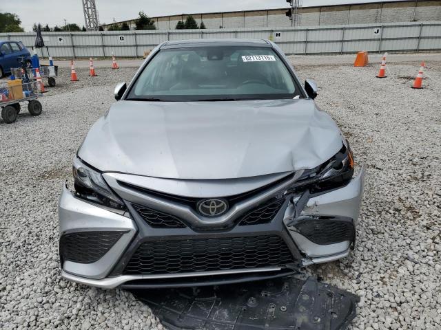 4T1K61AK0NU010021 - 2022 TOYOTA CAMRY XSE SILVER photo 5
