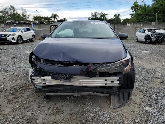 5YFEPMAE2MP168642 - 2021 TOYOTA COROLLA LE BLUE photo 5