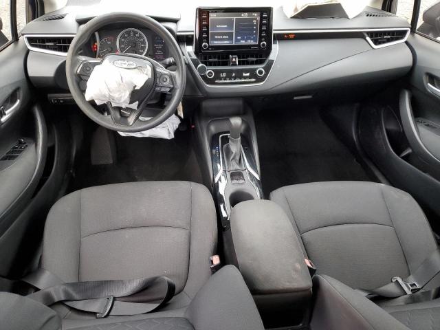 5YFEPMAE2MP168642 - 2021 TOYOTA COROLLA LE BLUE photo 8