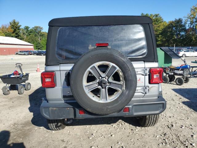 1C4HJXEG4JW115469 - 2018 JEEP WRANGLER UNLIMITED SAHARA 银色 照片 6