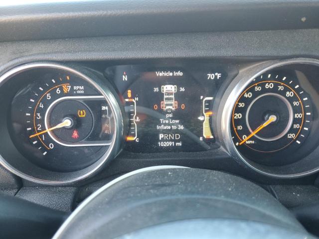 1C4HJXEG4JW115469 - 2018 JEEP WRANGLER UNLIMITED SAHARA 银色 照片 9