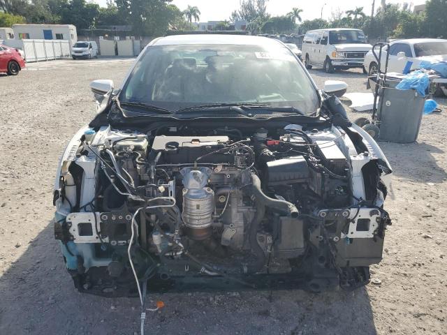 19XFC2F51JE033520 - 2018 HONDA CIVIC LX WHITE photo 5