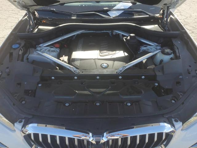 5UXCR6C50KLL03163 - 2019 BMW X5 XDRIVE40I WHITE photo 11