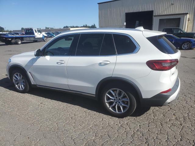 5UXCR6C50KLL03163 - 2019 BMW X5 XDRIVE40I WHITE photo 2