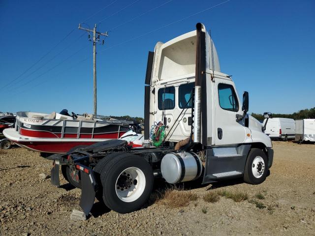 1FUBGEDV5GLHC5679 - 2016 FREIGHTLINER CASCADIA 1 白色 照片 4