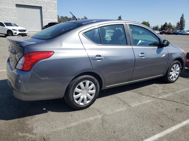 3N1CN7AP2KL868299 - 2019 NISSAN VERSA S Grau Foto 3