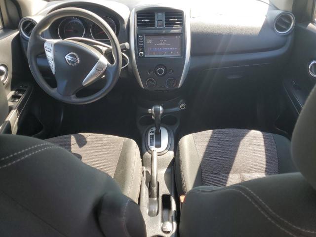 3N1CN7AP2KL868299 - 2019 NISSAN VERSA S Grau Foto 8