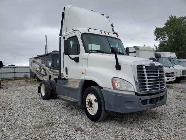 2016 FREIGHTLINER CASCADIA 1, 