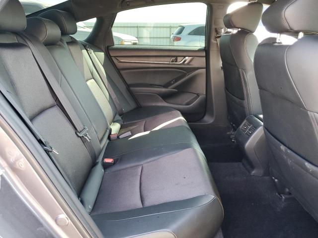 1HGCV2F32JA035664 - 2018 HONDA ACCORD SPORT Серый фото 10