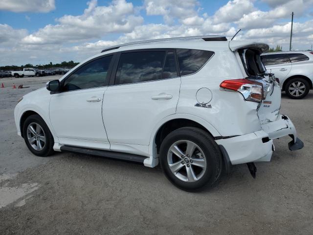 2T3WFREV3FW180791 - 2015 TOYOTA RAV4 XLE WHITE photo 2