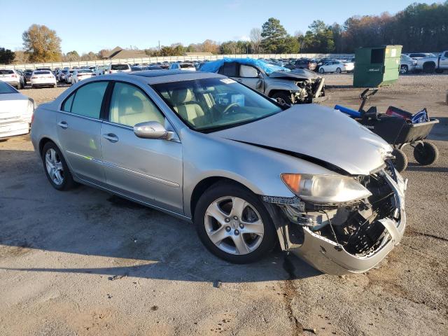 JH4KB16597C002056 - 2007 ACURA RL SILVER photo 4