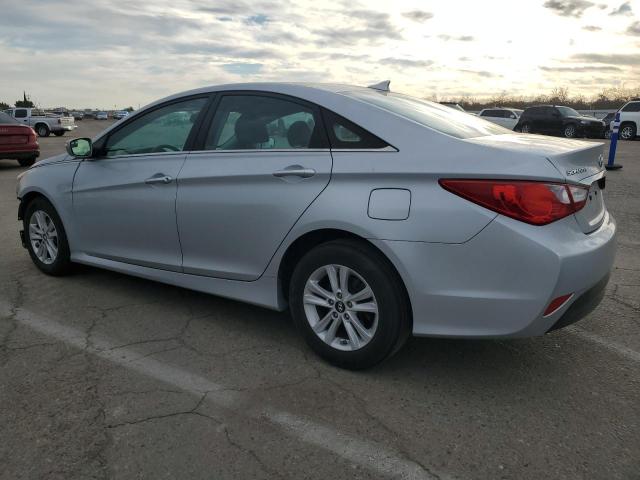 5NPEB4AC9EH868931 - 2014 HYUNDAI SONATA GLS SILVER photo 2