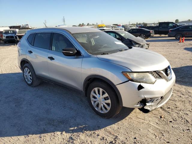 KNMAT2MT8GP700250 - 2016 NISSAN ROGUE S SILVER photo 4