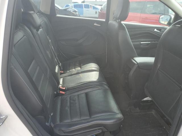 1FMCU9HD4JUC05260 - 2018 FORD ESCAPE SEL Biały zdjęcie 11