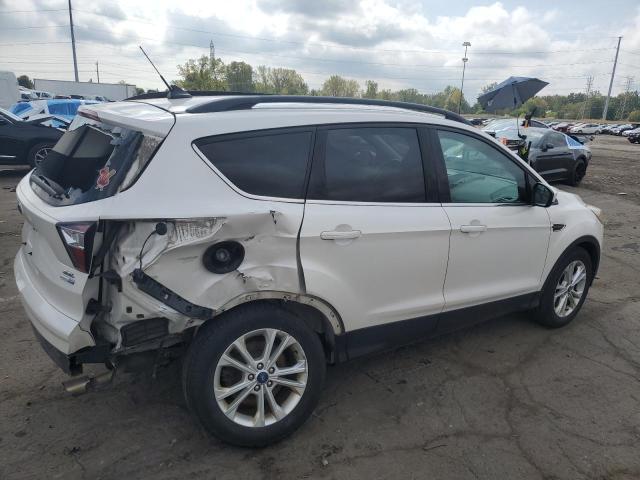 1FMCU9HD4JUC05260 - 2018 FORD ESCAPE SEL Biały zdjęcie 3