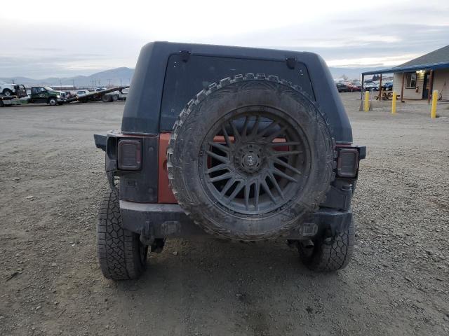 1C4HJWDG2JL920979 - 2018 JEEP WRANGLER U SPORT MAROON photo 6