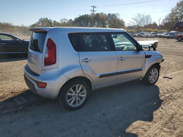 KNDJT2A68D7502665 - 2013 KIA SOUL + GRAY photo 3