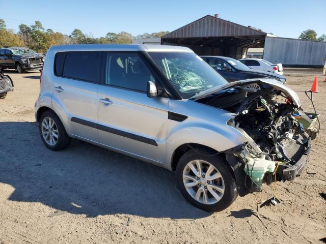 KNDJT2A68D7502665 - 2013 KIA SOUL + GRAY photo 4